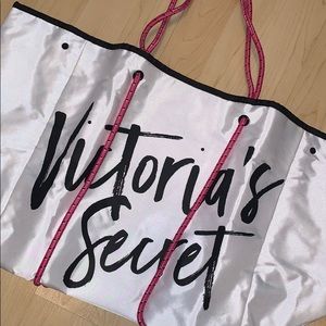 Victoria’s Secret tote bag